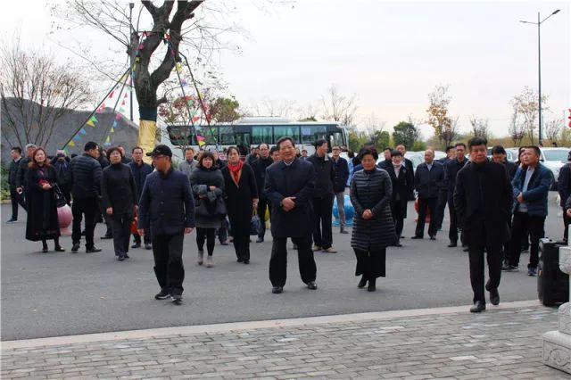 常州市政協(xié)委員考察嬉樂灣生態(tài)農(nóng)業(yè)示范園